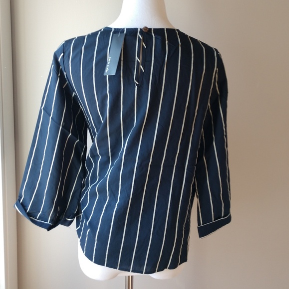 S - XL• Navy Striped Top - Picture 3 of 8